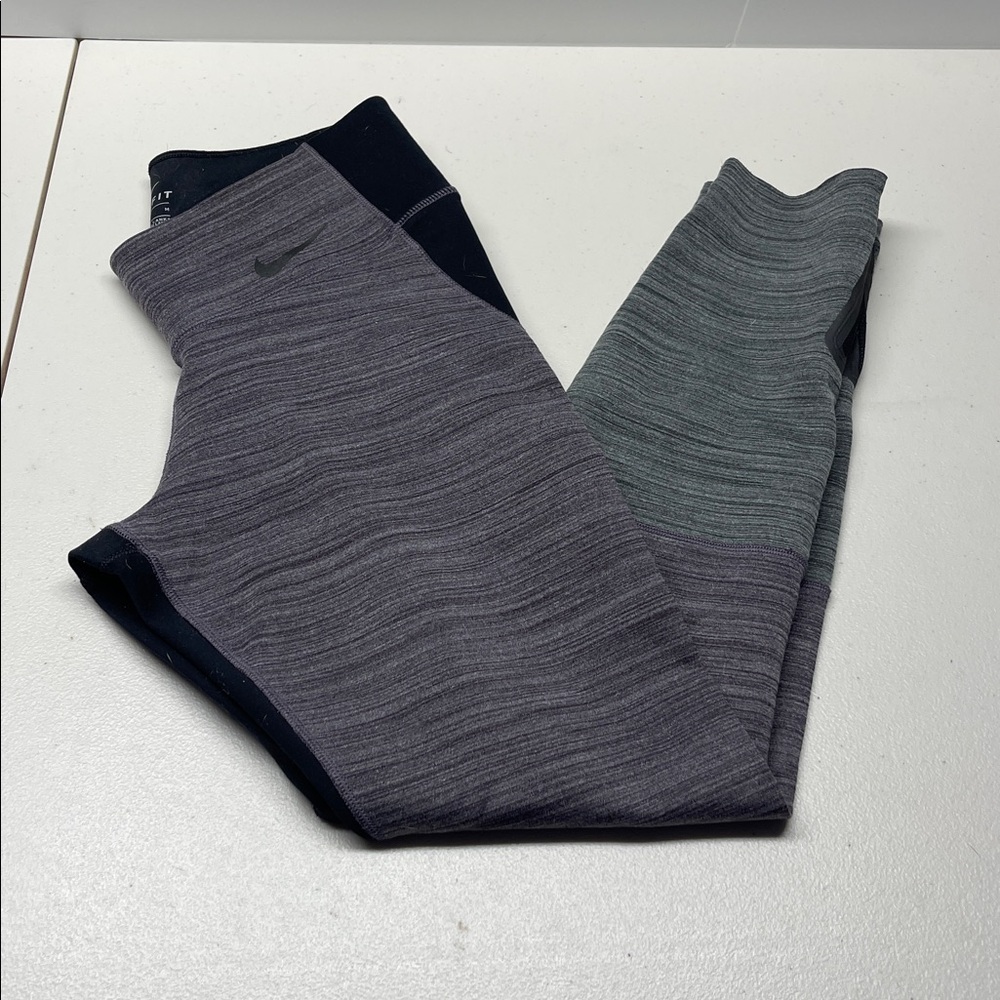 Nike Dri-Fit Two-tone Leggings with Zipper Bottom